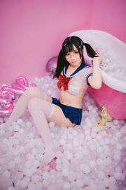 [Net Rode COSER Foto] Loli Welzijn Mao Mao - JK