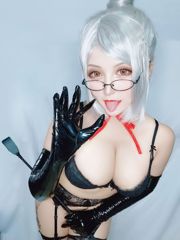 [网红Coser] Xia Gege does not want to get up "Vice President"