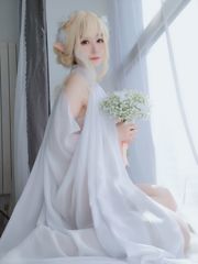 [Cosplay] Miss Coser Baiyin - Pequeño Aries