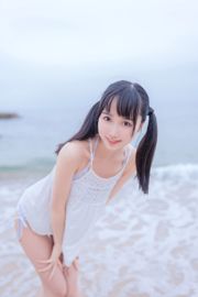 [美女Coser] 木绵绵OwO 《海边白色比基尼》