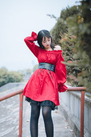 [Film Meow Sugar] VOL.453 adorabile Duan Xuan - Set fotografico rosso e nero